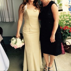 DaVinci champagne bridesmaid dress!!